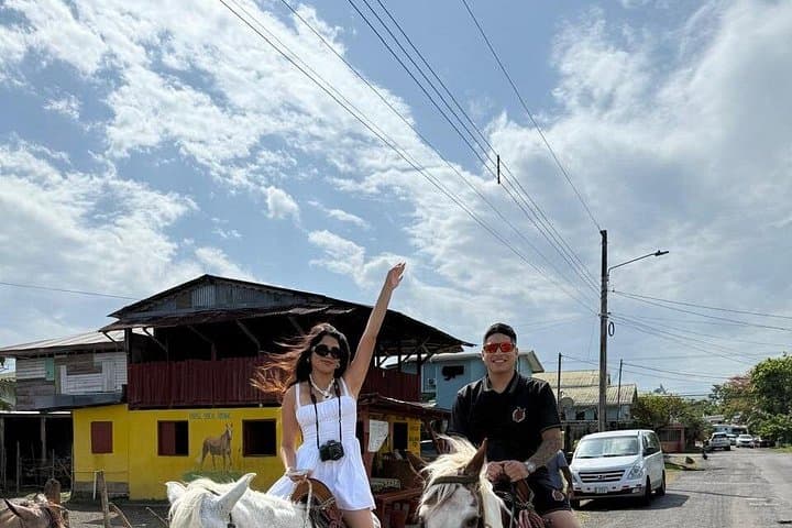 Private Horseback Ride and Cahuita National Park Guided Walk — Beaches, Monkeys & Reefs photo 5