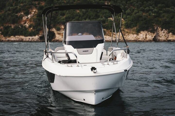 Self-Drive Boat Rental from Sorrento: Explore Amalfi Coast & Capri in a Day photo 4