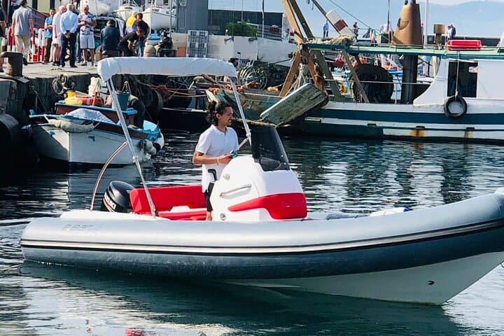 Self-Drive Boat Rental from Sorrento: Explore Amalfi Coast & Capri in a Day photo 5