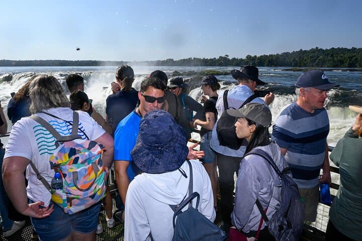 One-Day Iguacu Falls Tour Across Brazil and Argentina photo 4