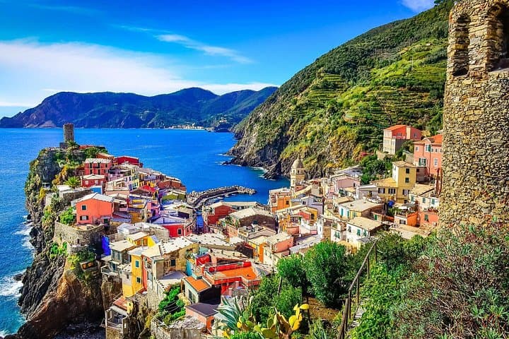 Cinque Terre Day Trip from Florence: Scenic Villages & Coastal Trails photo 3