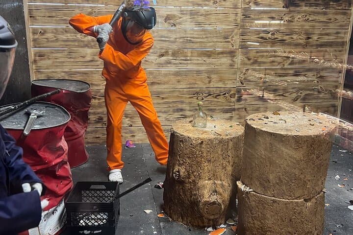 Smash Therapy: Rage Room Experience in Panama City Beach photo 4