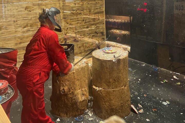 Smash Therapy: Rage Room Experience in Panama City Beach photo 5