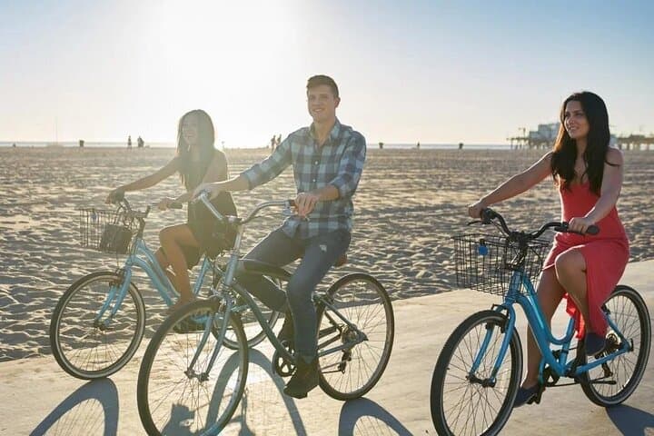 Pacific Beach Boardwalk Cruiser Bike Rental: Ride Mission Beach to La Jolla photo 4