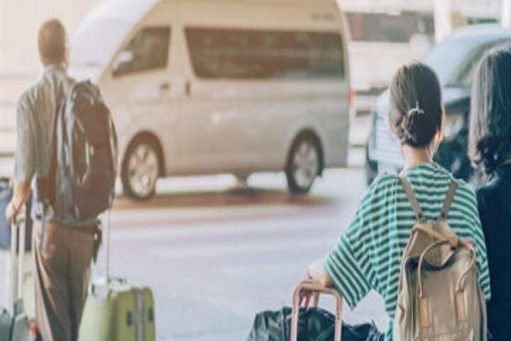 Smooth Private Airport Transfer From Auckland CBD — One-Way Door-to-Door Service photo 2