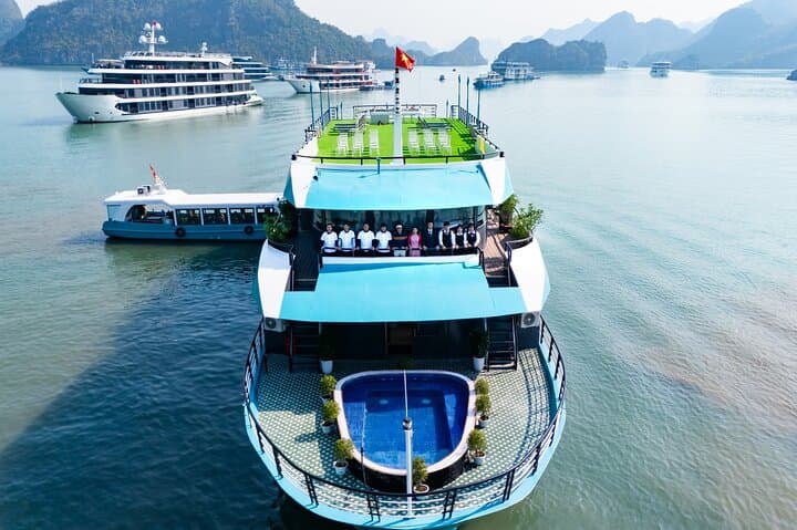 Luxury Dragon Bay 2-Day Cruise: Halong & Lan Ha Bay with Balcony Cabin