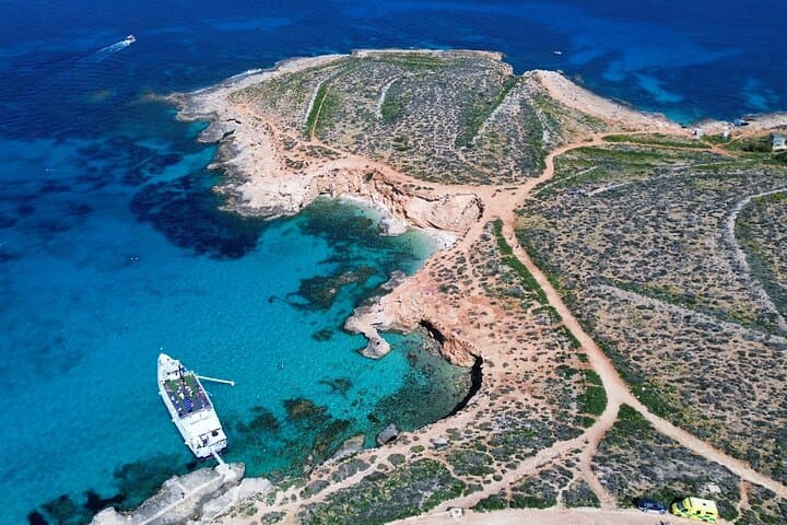 Blue Lagoon & Gozo Day Cruise — Comino, Crystal Lagoon and Sea Caves Tour photo 3
