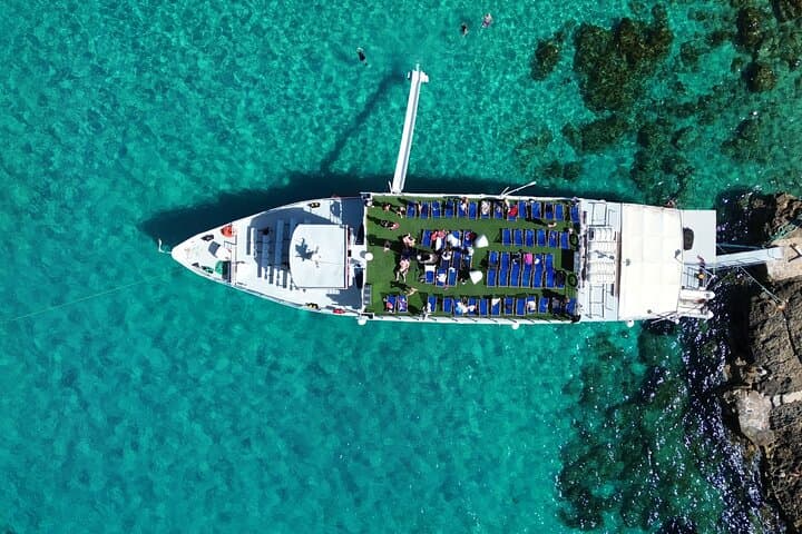 Blue Lagoon & Gozo Day Cruise — Comino, Crystal Lagoon and Sea Caves Tour photo 2