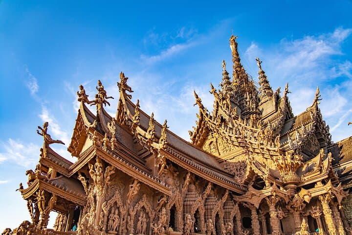 Pattaya 1-Day Sightseeing Pass — Colosseum Show & Coastal Highlights photo 2