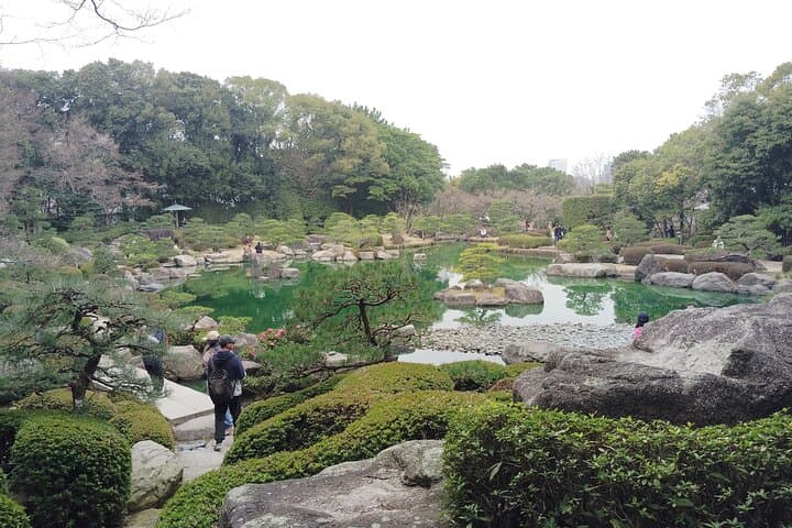 Fukuoka Castle & Ohori Park Guided Walking Tour — Historic Ruins and Lakeside Stroll photo 6