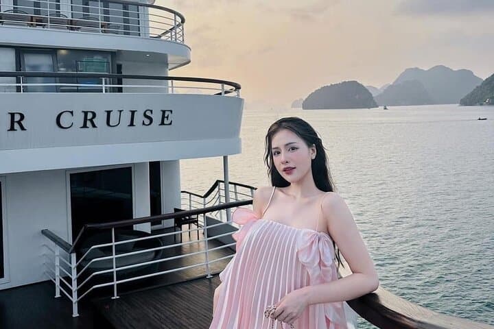 VIP Ambassador Cruise Day Trip from Hanoi to Ha Long Bay photo 2