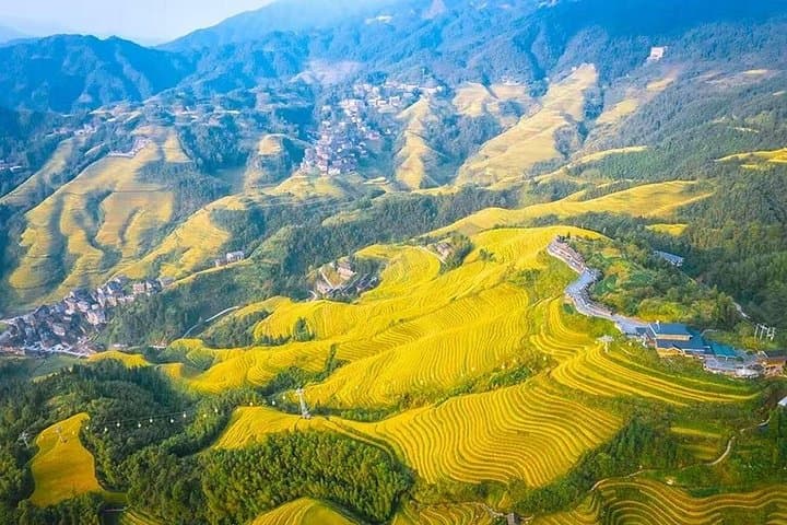 Longji Longsheng: Dragon's Backbone Rice Terraces Hike & Cultural Villages Day Tour photo 2