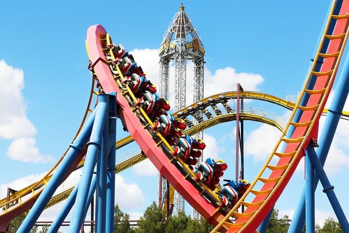 Parque Warner Madrid Full-Day Admission — Batman Coaster & Family Rides Near Madrid