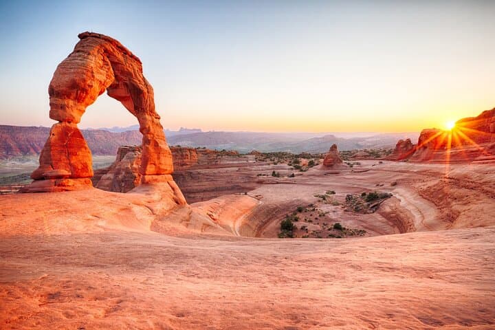 Delicate Arch Self-Guided Audio Walking Tour — Arches National Park photo 4