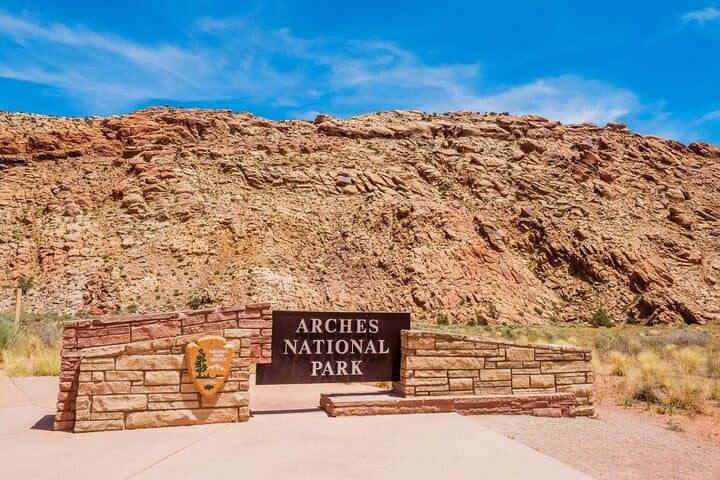 Delicate Arch Self-Guided Audio Walking Tour — Arches National Park photo 6