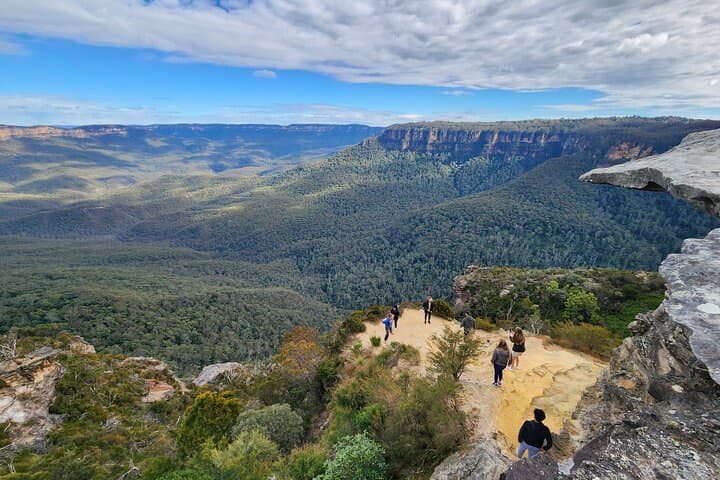 Blue Mountains Day Trip from Sydney: Waterfall Walk, Three Sisters & Local Lunch photo 2
