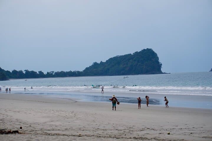 Percussive Beach Massage in Manuel Antonio: Ocean-Wave Recovery Therapy photo 5