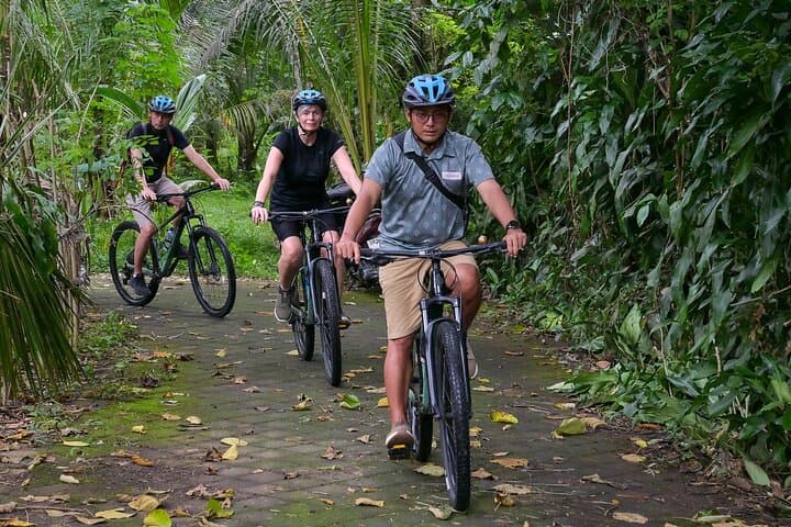 Ubud Market-to-Table: Cycling Through Rice Fields to a Balinese Cooking Class photo 2
