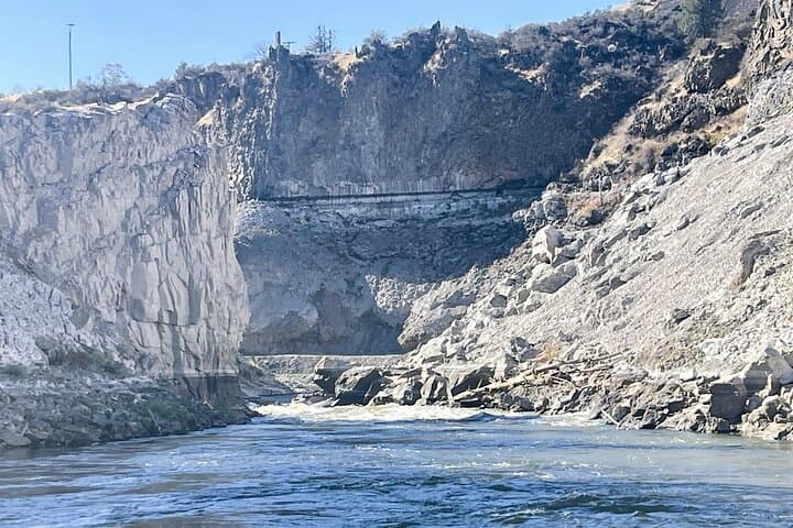 Upper Klamath Wards Canyon Half-Day Rafting — Class IV Rapids from Ashland photo 6