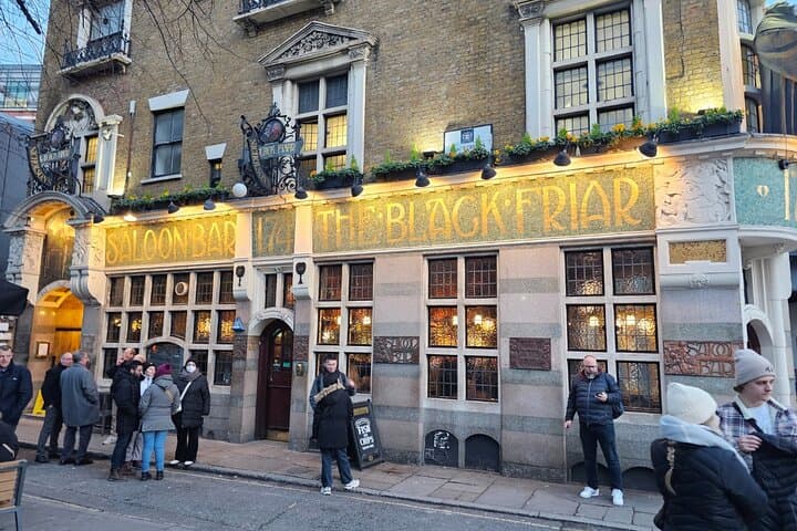Historic Pub Walking Tour: Blackfriars to Fleet Street (3 Hours) photo 3