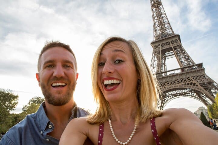 Private Eiffel Tower Tour & Seine Lunch or Dinner Cruise — Paris River Dining Experience photo 4