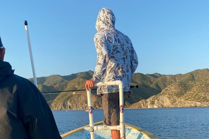 Roosterfish on the Fly: La Paz Fly-Fishing Charter for Trophy Roosterfish photo 6