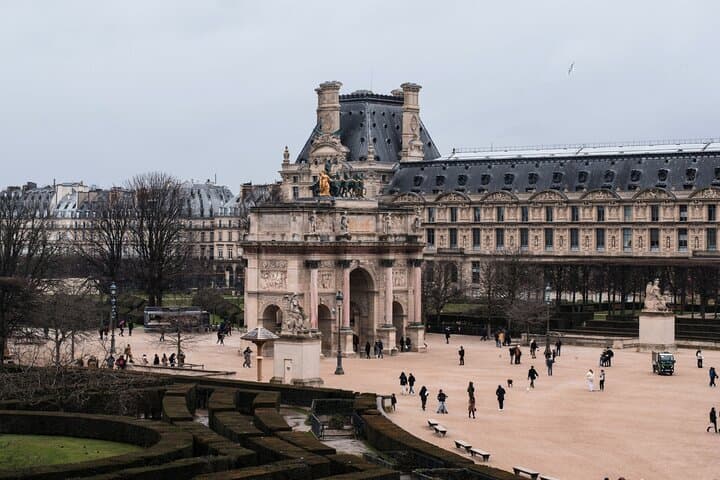 Inside the Louvre: Guided Visit, Breakfast & Seine Cruise Options photo 5