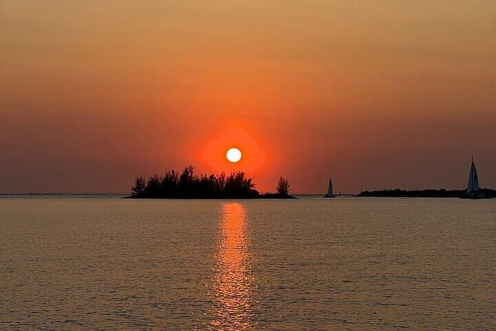 Private Sunset Boat Tour to Pine Cay & Grace Bay (Fjord 38) photo 6