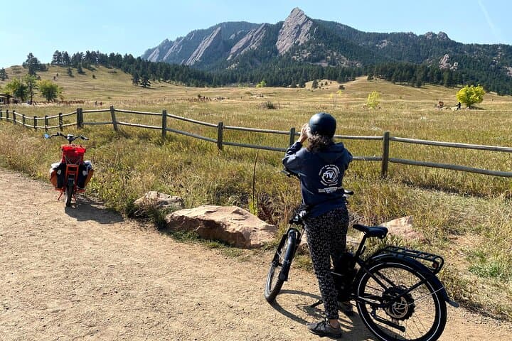 Discover Boulder by eBike: A Joyride Through Urban Trails and Mountain Views photo 4