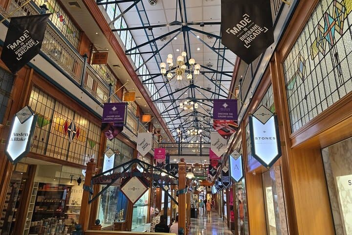 Brisbane Experience: Insider City Walk and Riverside Drink photo 5