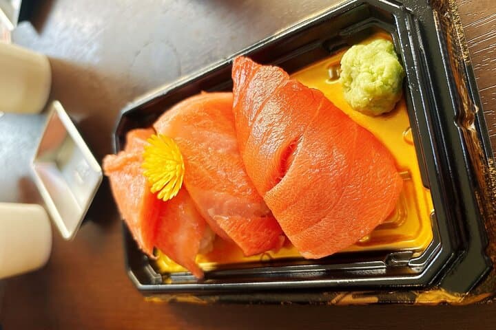 Tsukiji Food Stroll & Hama-rikyu Garden Walking Tour — Tokyo Food and History photo 2