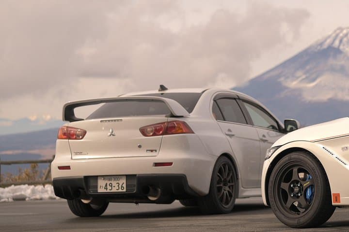 Night Drive the Wangan & C1 in an Evo X — Daikoku PA Meet and Rainbow Bridge Loop photo 2