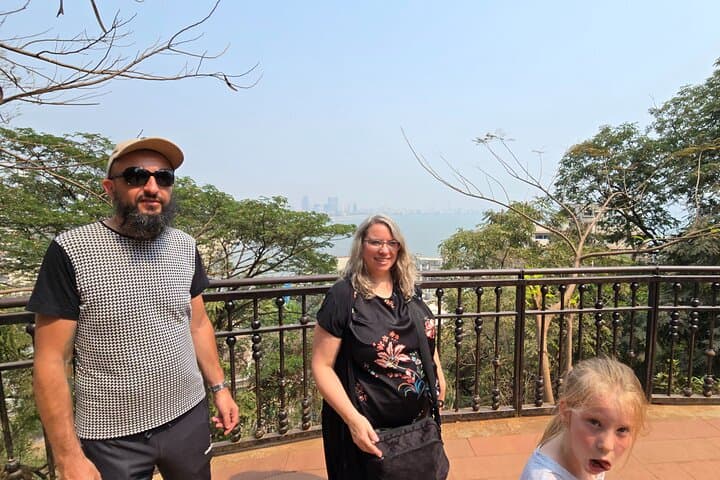 Discover Mumbai: A Personalized Half-Day Journey Through Its Landmarks