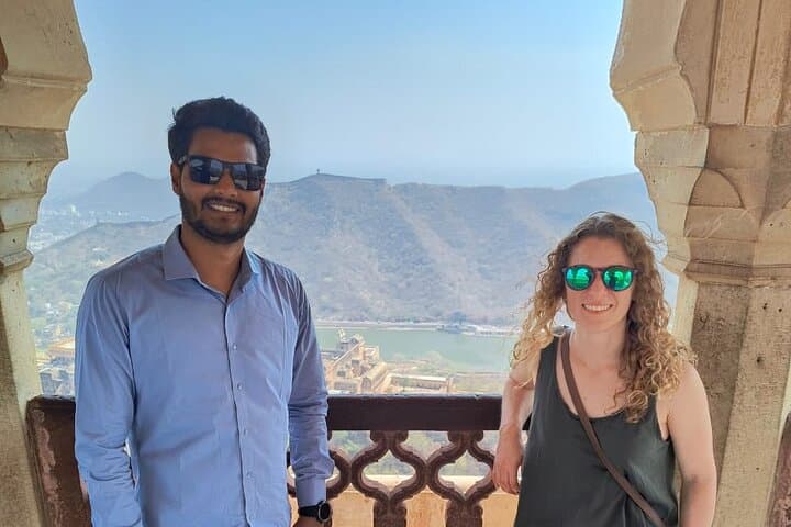 Jaipur Private Full-Day Sightseeing: Amber Fort, City Palace & Jantar Mantar photo 3