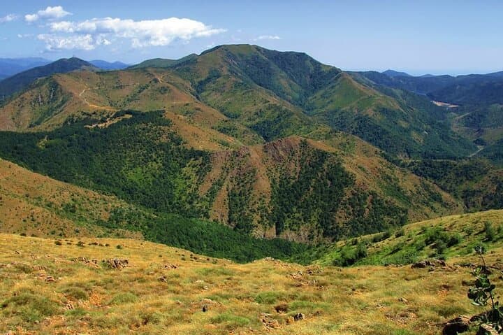 Mount Tobbio Hike: Madonna di Caravaggio Sanctuary Loop in Capanne di Marcarolo photo 2