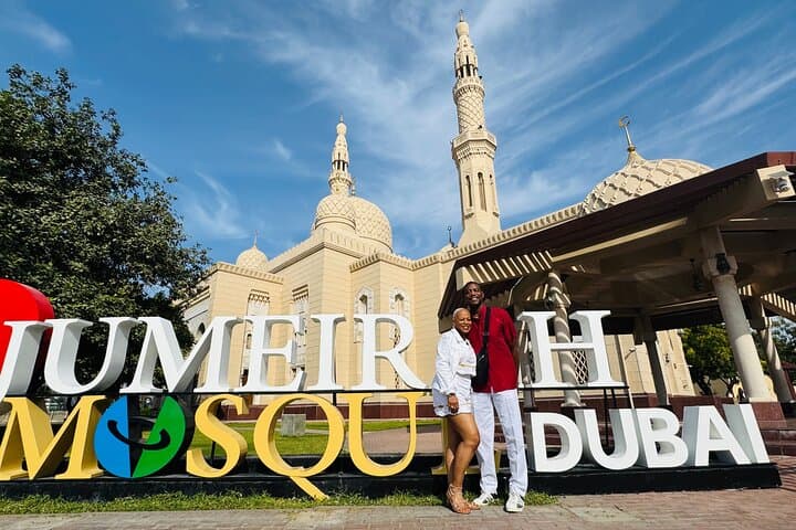 Old Dubai Walking Tour: Al Fahidi, Spice & Gold Souks, Abra Ride and Jumeirah Mosque photo 1