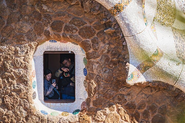 Skip-the-Line Park Güell Guided Tour: Explore Gaudí’s Colorful Park in 75 Minutes photo 5