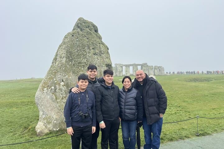 Private Stonehenge and Windsor Castle Tour from London — Chauffeur & Guide photo 6