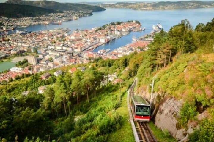 Explore Bergen’s Historic Bryggen and Panoramic Fløyen Views: A Perfect Fjord City Shore Excursion