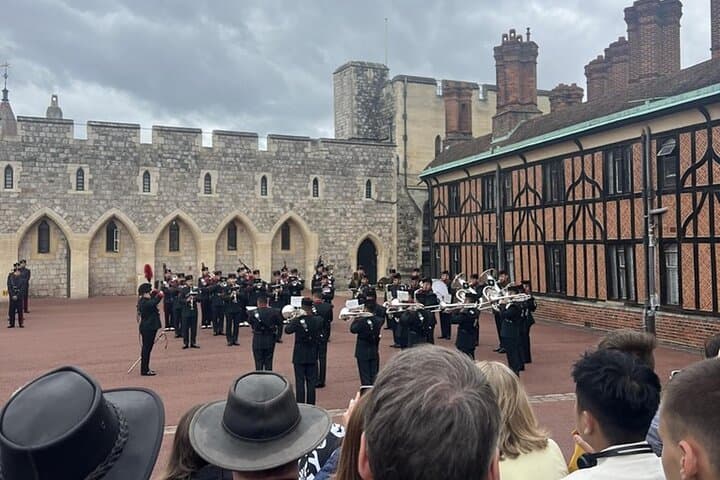 Windsor Castle & Eton College: Private Chauffeur-Guided Royal Tour