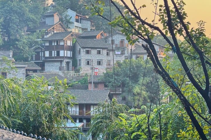 Decoding Chongqing: A Vertical Urban Hike from Great Hall to the Yangtze Cableway photo 4