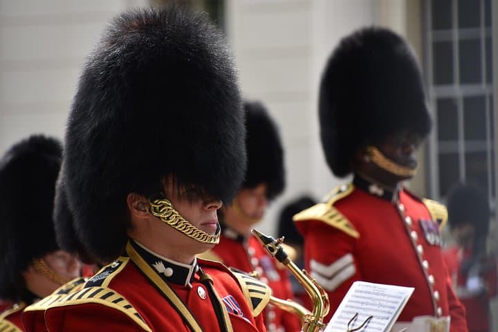 Private Changing of the Guard & Royal London Walking Tour — Insider Guide