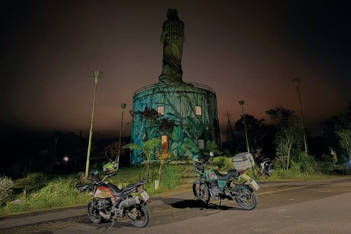 Andes-to-Amazon 6-Day Motorcycle Tour — Cuenca to the Amazon photo 3