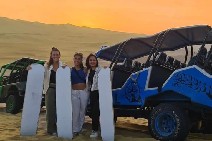 Huacachina Dune Buggies and Sandboarding at Sunset: Ica Desert Adventure photo 2