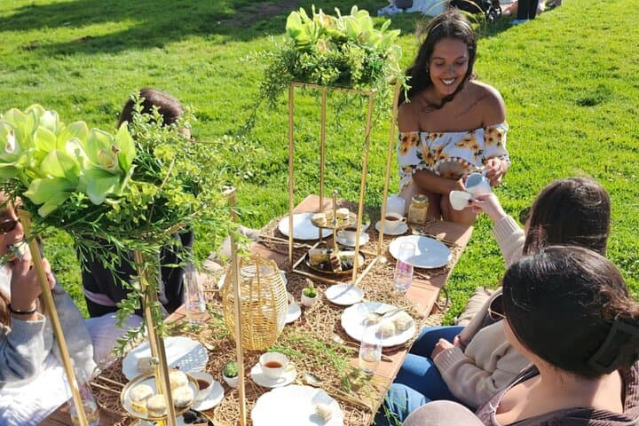 San Diego Scenic Champagne & Caviar High Tea in the Park