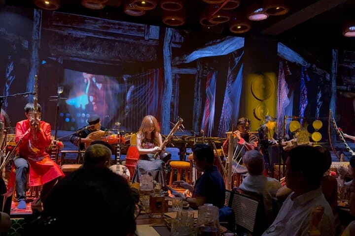 Evening Chao Show & Saigon Landmarks: Private Sightseeing Tour with Dinner photo 2