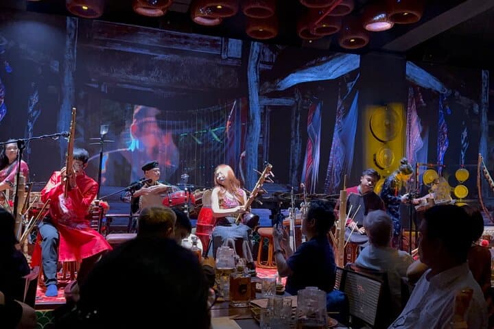 Evening Chao Show & Saigon Landmarks: Private Sightseeing Tour with Dinner photo 4