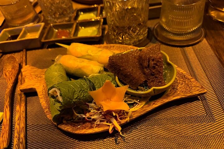 Evening Chao Show & Saigon Landmarks: Private Sightseeing Tour with Dinner photo 5