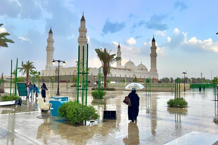 Uhud Experience Tour: Guided Walk Through Madinah’s Historic Battle Sites photo 5