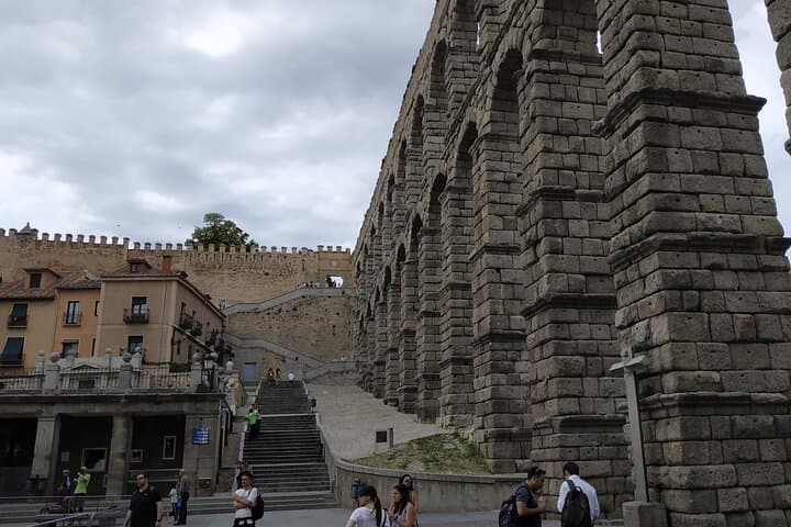 Full-Day Segovia and Ávila Guided Bus Tour from Madrid